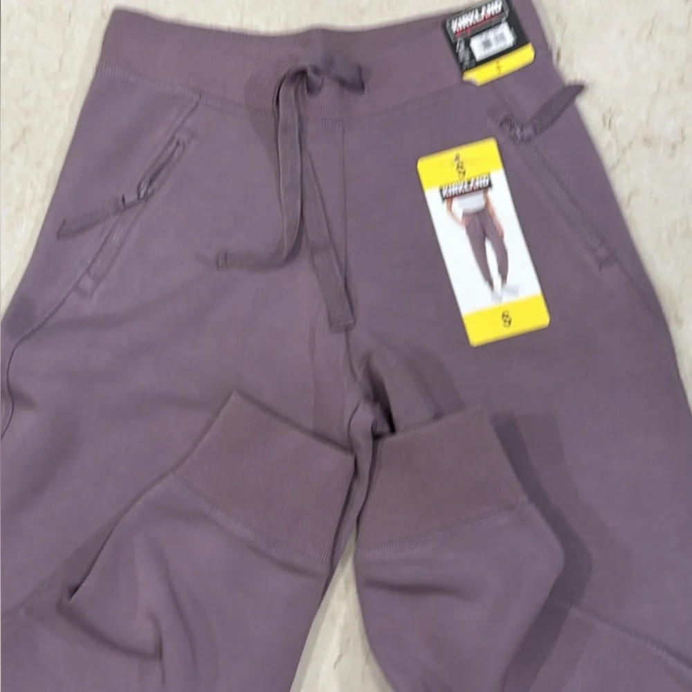 Kirkland Signature women’s smallPurple Sweatpants, great pants NWT - Picture 2 of 4